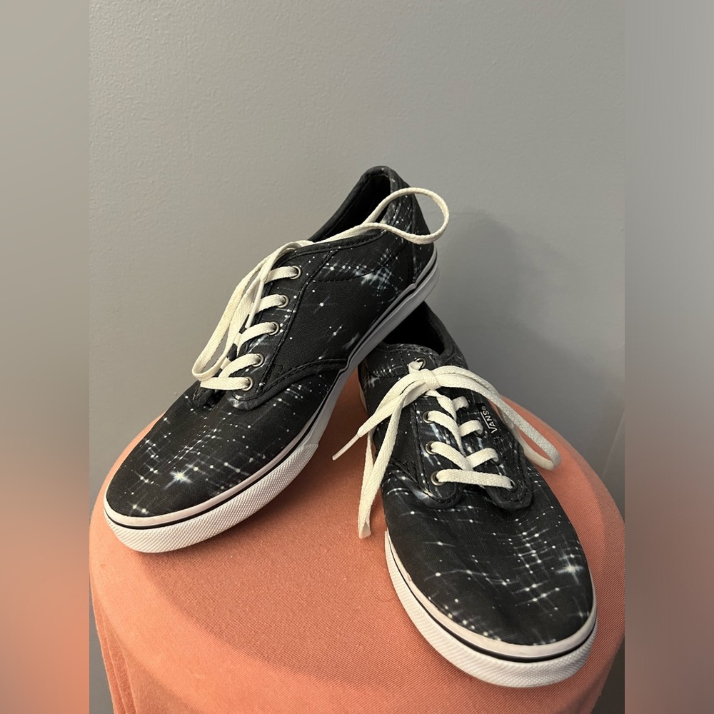 Vans Women's  Off the Wall TB4R Gray Stars Skater Sneakers